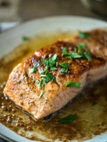 Pan Seared Salmon with Lemon White Wine Butter Sauce | @gogogogourmet