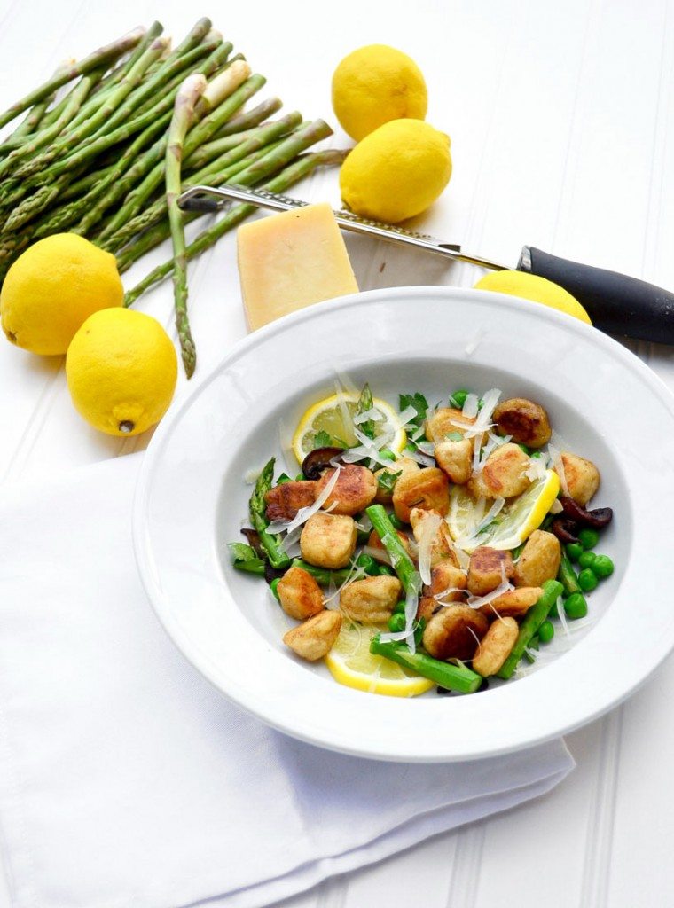 Ricotta Gnocchi with Mushrooms, Asparagus, Peas and Lemon | Go Go Go Gourmet