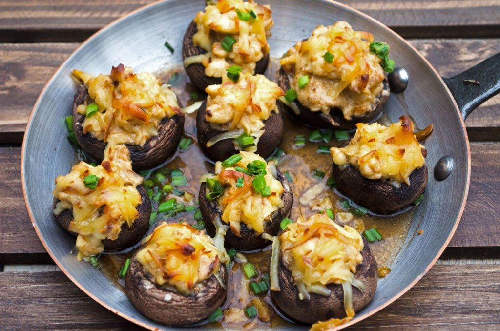 Lobster Stuffed Mushrooms- take the ordinary to the extraordinary! Lobster,cream cheese, chives and gouda. | Go Go Go Gourmet @gogogogourmet