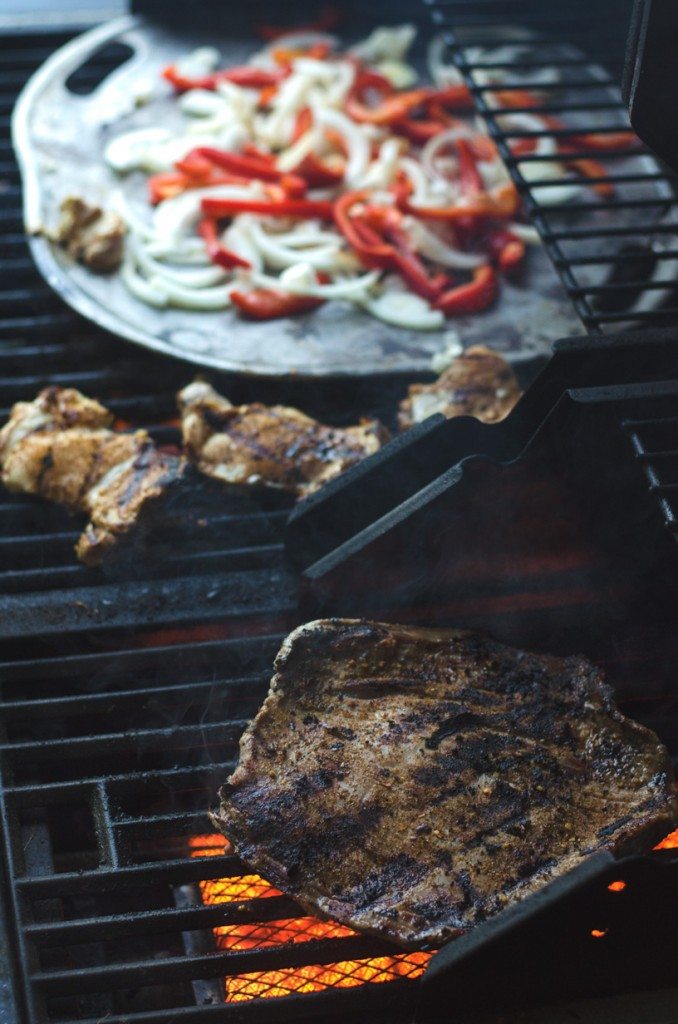 Grilled Flank Steak and Chicken Fajitas | Go Go Go Gourmet @gogogogourmet