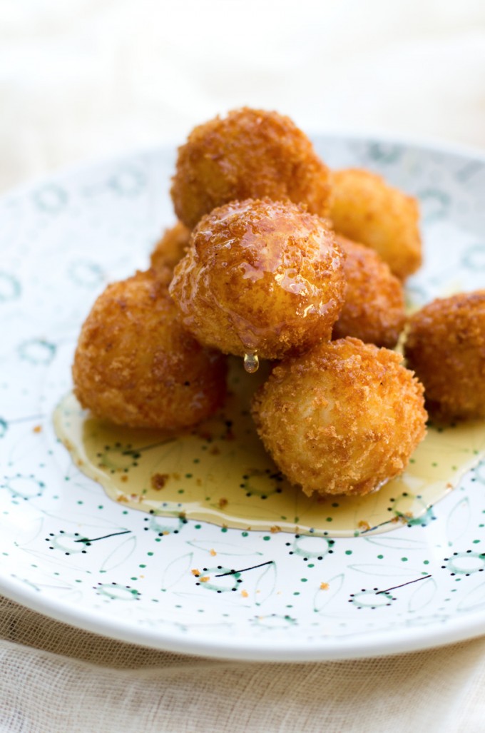 Fried Goat Cheese Balls with Honey How to Make Fried Goat Cheese
