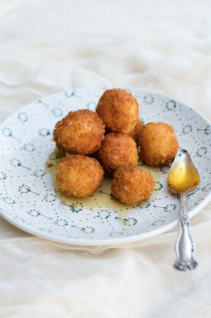 Fried Goat Cheese Easy | @gogogogourmet