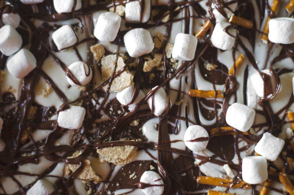 Nutella S'mores Pretzel Bark | Go Go Go Gourmet @gogogogourmet