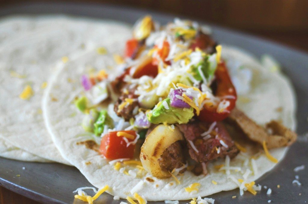 Grilled Flank Steak and Chicken Fajitas | Go Go Go Gourmet @gogogogourmet