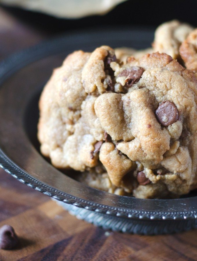 Peanut Butter Chocolate Chip Cookies- the best of both cookie worlds! Always soft and delicious! | Go Go Go Gourmet @gogogogourmet