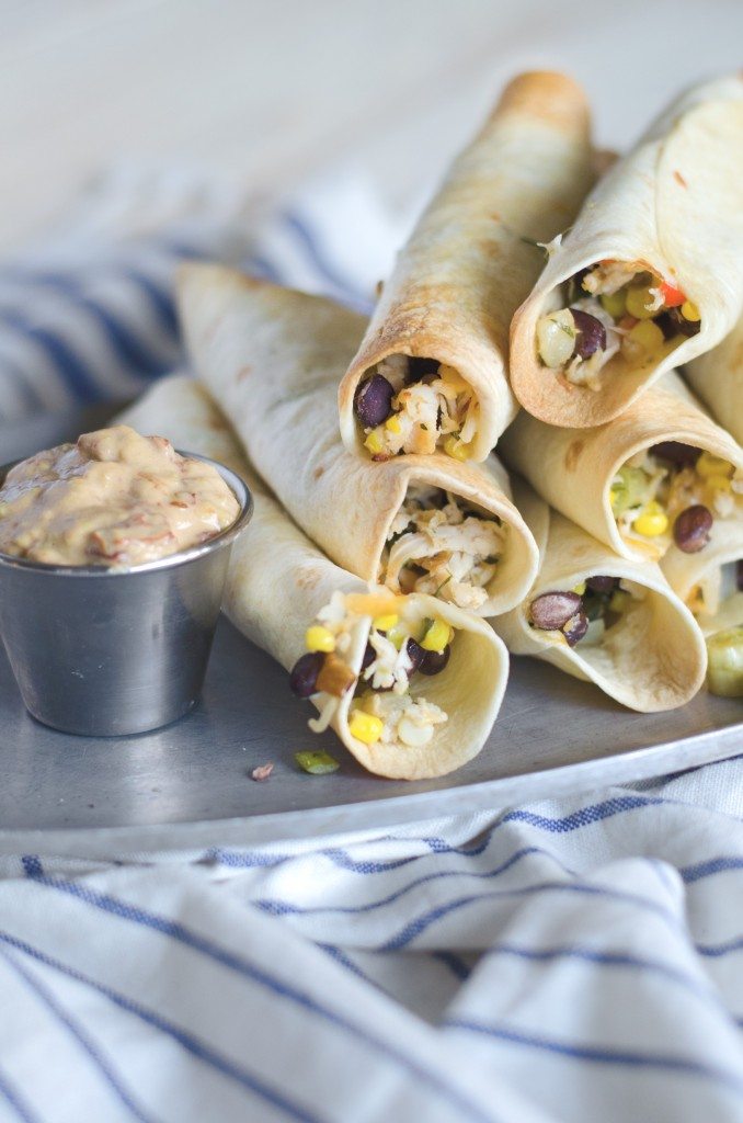 Southwest Chicken Taquitos- perfect for dinners, snacks and parties. Fast and easy! | Go Go Go Gourmet @gogogogourmet