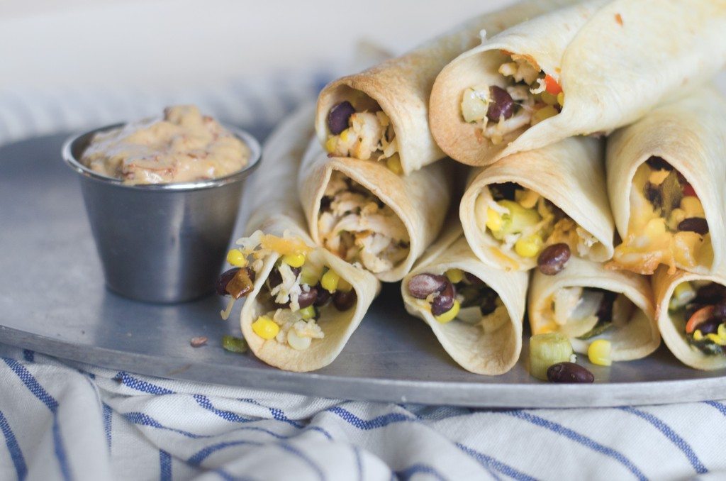 Southwest Chicken Taquitos- perfect for dinners, snacks and parties. Fast and easy! | Go Go Go Gourmet @gogogogourmet