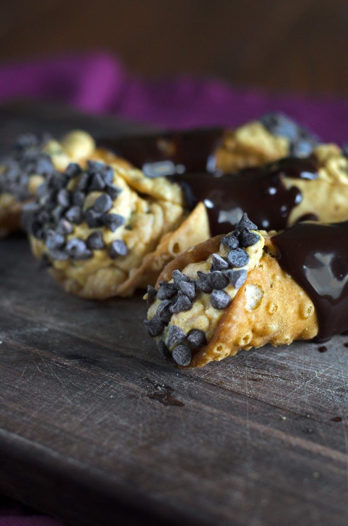 Chocolate Pumpkin Cannoli | Go Go Go Gourmet @gogogogourmet