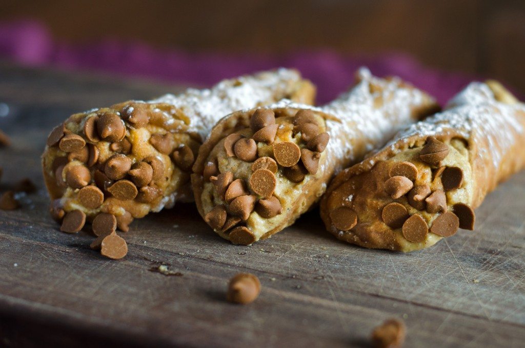 Pumpkin Spice Cannoli | Go Go Go Gourmet @gogogogourmet