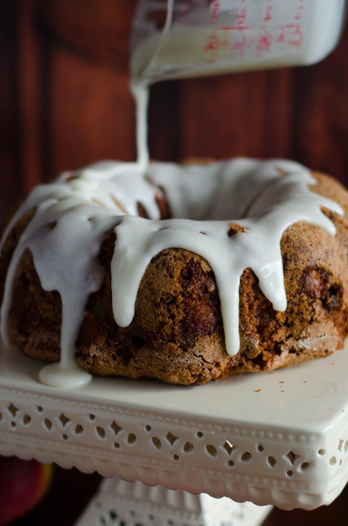 Apple Walnut Cake- the perfect cake for fall! | Go Go Go Gourmet @gogogogourmet