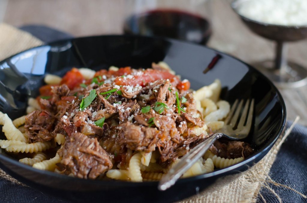 Crockpot Beef Ragu | Go Go Go Gourmet @gogogogourmet