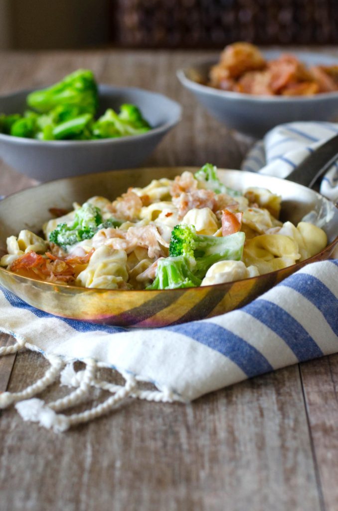 Copycat Olive Garden Alfredo Loaded Tortellini Dinner | Go Go Go Gourmet @gogogogourmet