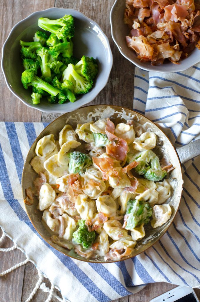 Copycat Olive Garden Alfredo/ Loaded Tortellini Alfredo Dinner | Go Go Go Gourmet @gogogogourmet