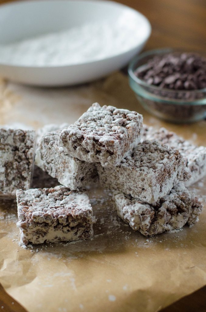 Muddy Buddy / Puppy Chow Rice Krispie Treats | Go Go Go Gourmet @gogogogourmet