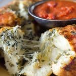 Pull Apart Cheese Stuffed Spinach Artichoke Bread- a cheesy stuffed bread appetizer that everyone is sure to love! | Go Go Go Gourmet @gogogogourmet