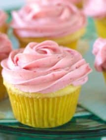 Strawberry Lemonade Cupcakes | Go Go Go Gourmet @gogogogourmet