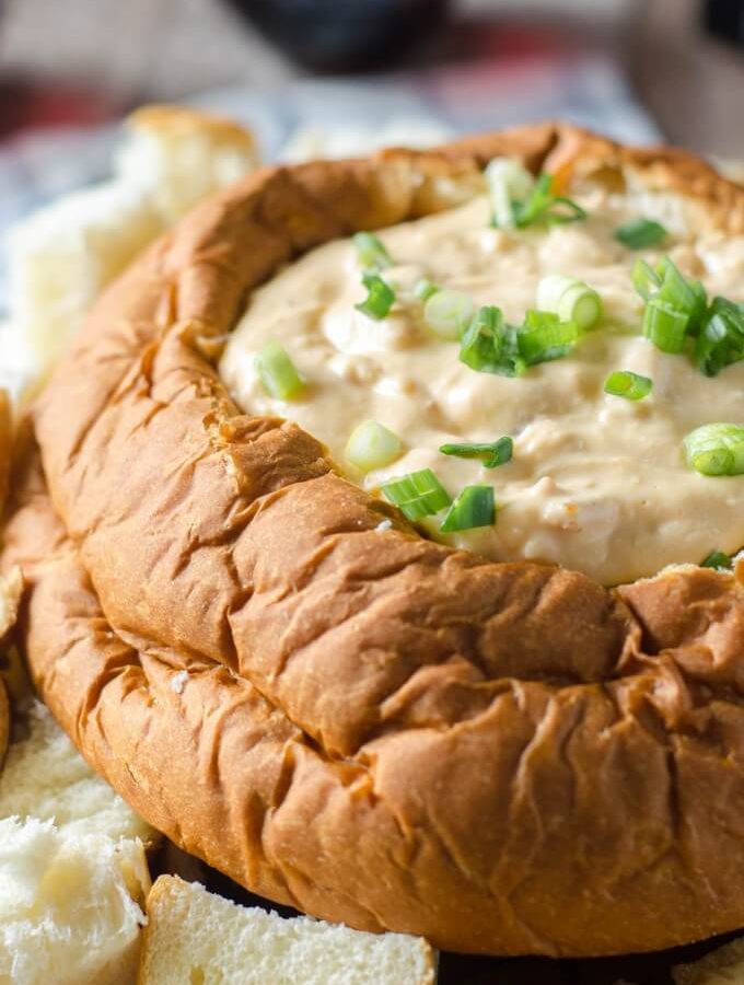 This amazing dip is packed with luscious chunks of lobster, only has 5 ingredients, and is made in the slow cooker. Perfect party dish! Lobster Dip | Go Go Go Gourmet @gogogogourmet