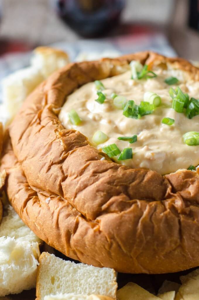 This amazing dip is packed with luscious chunks of lobster, only has 5 ingredients, and is made in the slow cooker. Perfect party dish! Lobster Dip | Go Go Go Gourmet @gogogogourmet