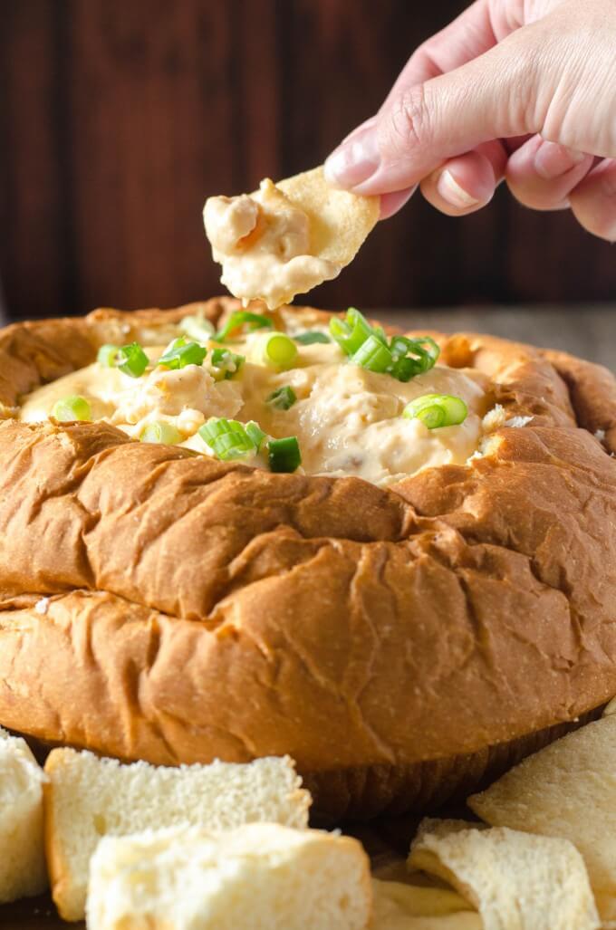 This amazing dip is packed with luscious chunks of lobster, only has 5 ingredients, and is made in the slow cooker. Perfect party dish! Lobster Dip | Go Go Go Gourmet @gogogogourmet