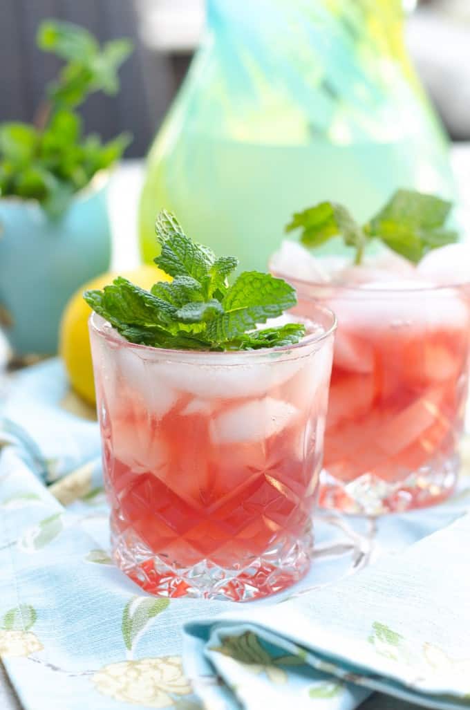 Passion Tea Spritzer (or Cocktail)- perfect for spring and summer! | Go Go Go Gourmet @gogogogourmet