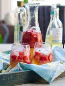 Sunset Sparkling Easy White Sangria | Go Go Go Gourmet @gogogogourmet