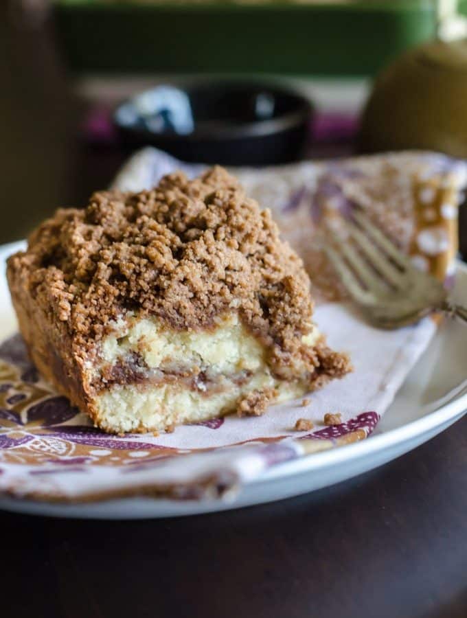 Cinnamon Coffee Cake with Streusel Crumb Topping | Go Go Go Gourmet @gogogogourmet
