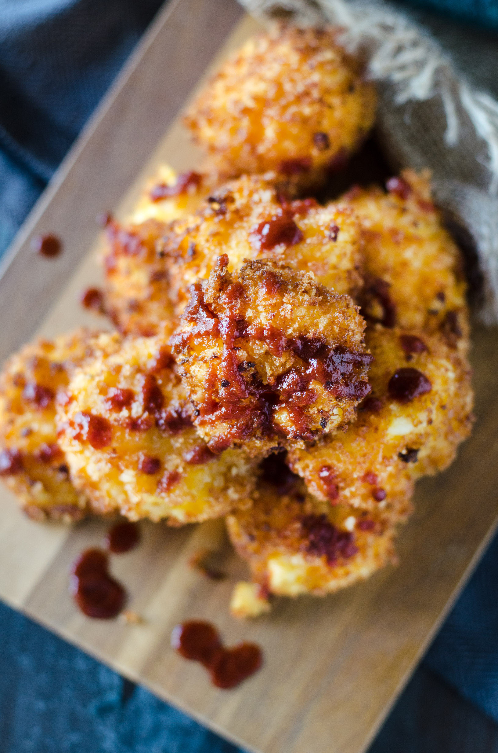 Sriracha Fried Mac and Cheese Balls | Go Go Go Gourmet @gogogogourmet