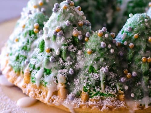 Snowy Christmas Tree Cake