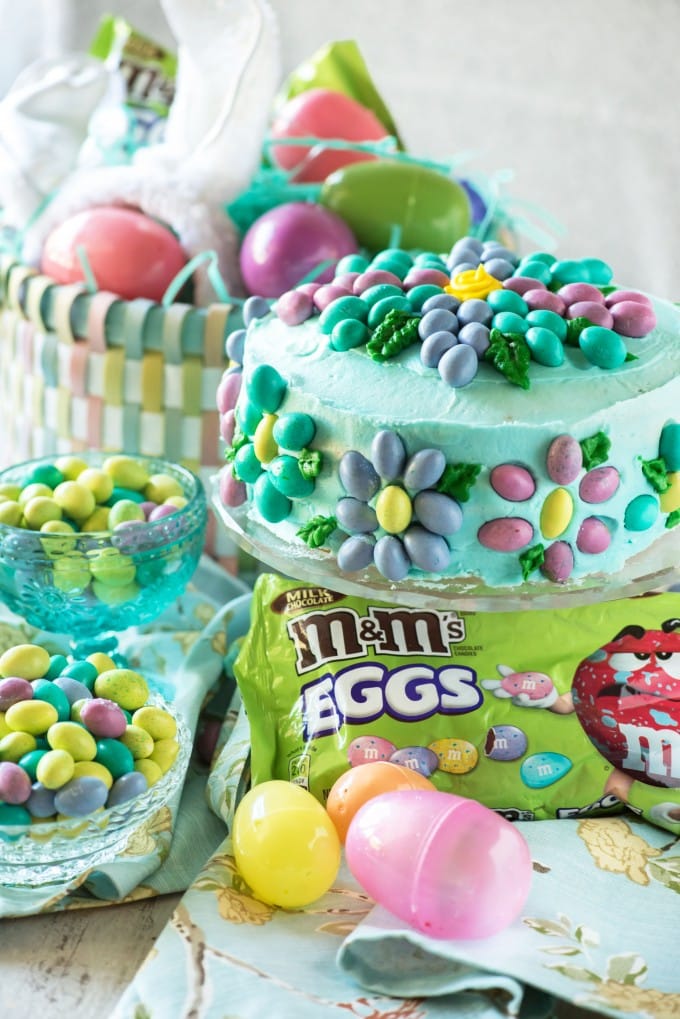 Easy M&Ms Spring Flower Cake Recipe | @gogogogourmet