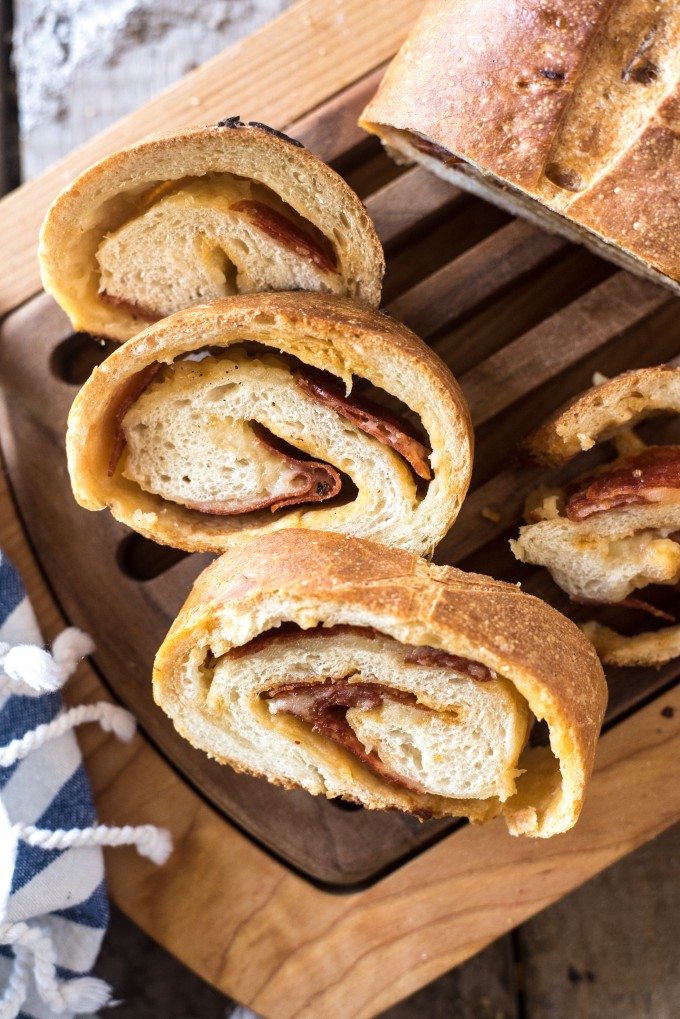 Easy Pepperoni Bread | @gogogogourmet