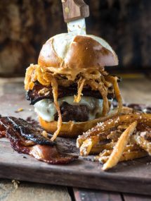 Spicy & Smoky Candied Bacon Burger | @gogogogourmet