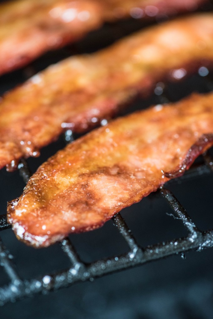 Candied Bacon on the Grill | @gogogogourmet