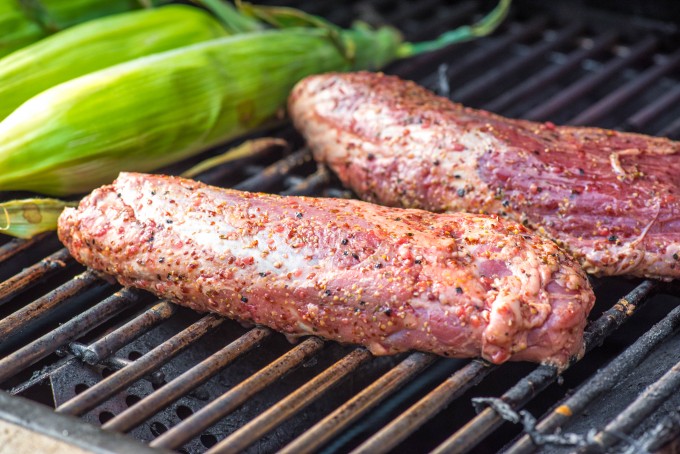 Lemon Basil Gremolata with Grilled Beef Tenderloin for a fresh, summery meal that's good any time of year! | @gogogogourmet