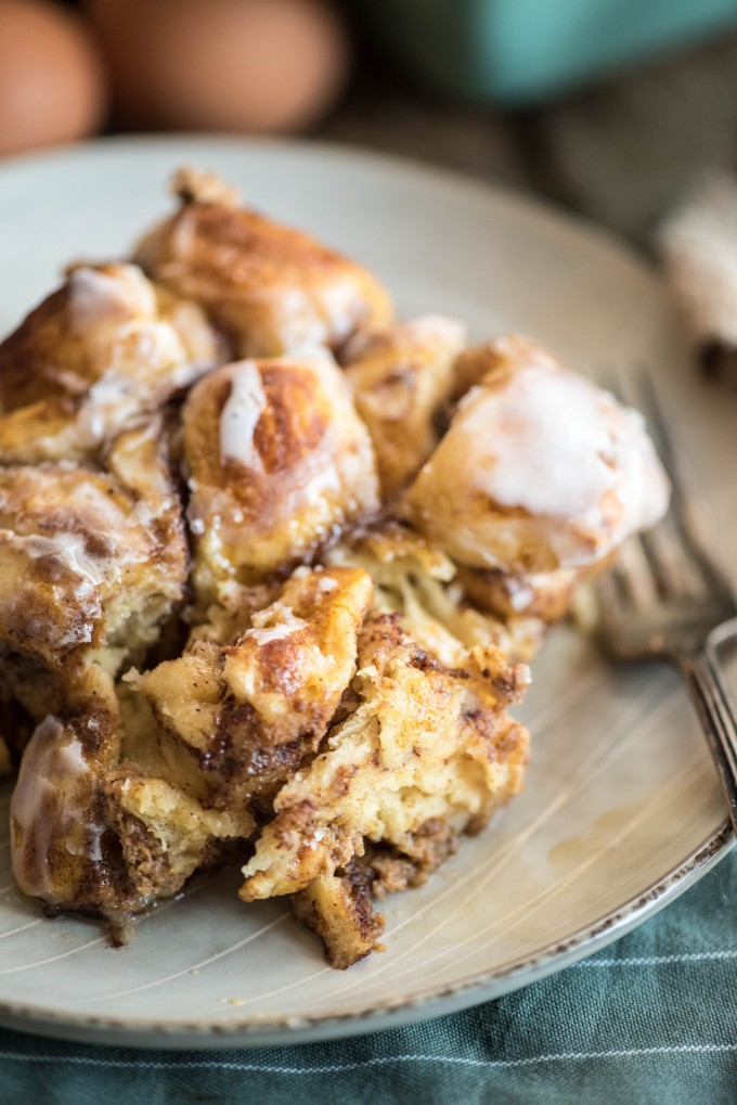 This Pumpkin Cinnamon Roll French Toast Casserole is full of fall flavor and warm spices. It's one of my favorite easy brunch recipes! Made with two cans of cinnamon rolls and baked to perfection, this is a breakfast recipe you will want to make over and over! Pumpkin Cinnamon Roll French Toast Casserole is the perfect fall breakfast using ready to bake cinnamon rolls! | @gogogogourmet