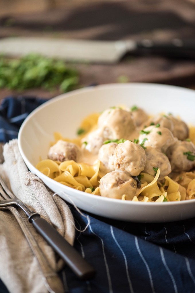 Crockpot Swedish Meatballs | @gogogogourmet