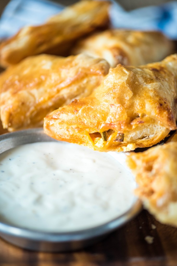 Buffalo Chicken Puff Pastry Pockets are perfect Super Bowl party food! | @gogogogourmet