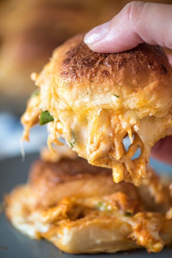 Easy Buffalo Chicken Sandwich for parties | @gogogogourmet
