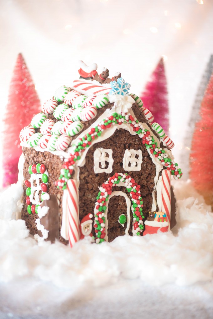 Rice Krispie Treat Gingerbread House + Decorating Ideas Go Go Go ...