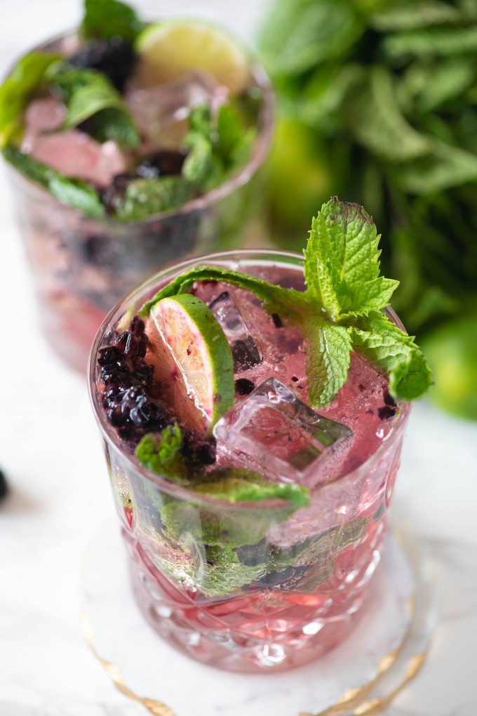 Top view of easy blackberry mojito