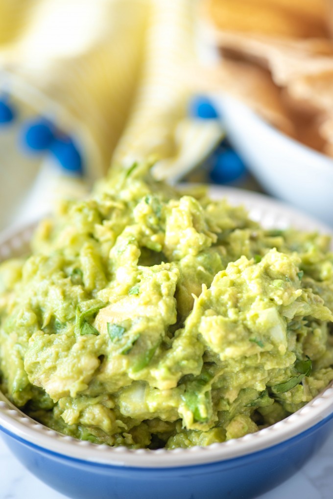 Easy Homemade Guacamole 