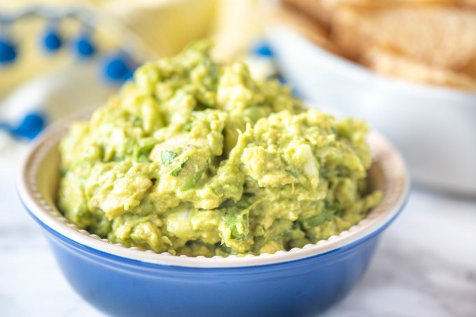 How to make guacamole in 5 ingredients