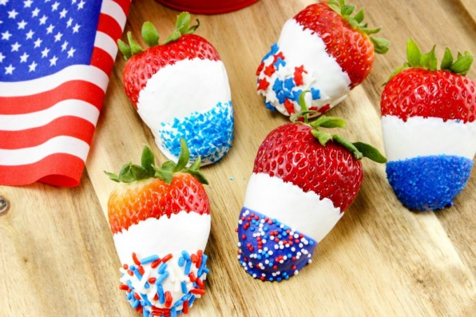red white and blue strawberries dipped in chocolate