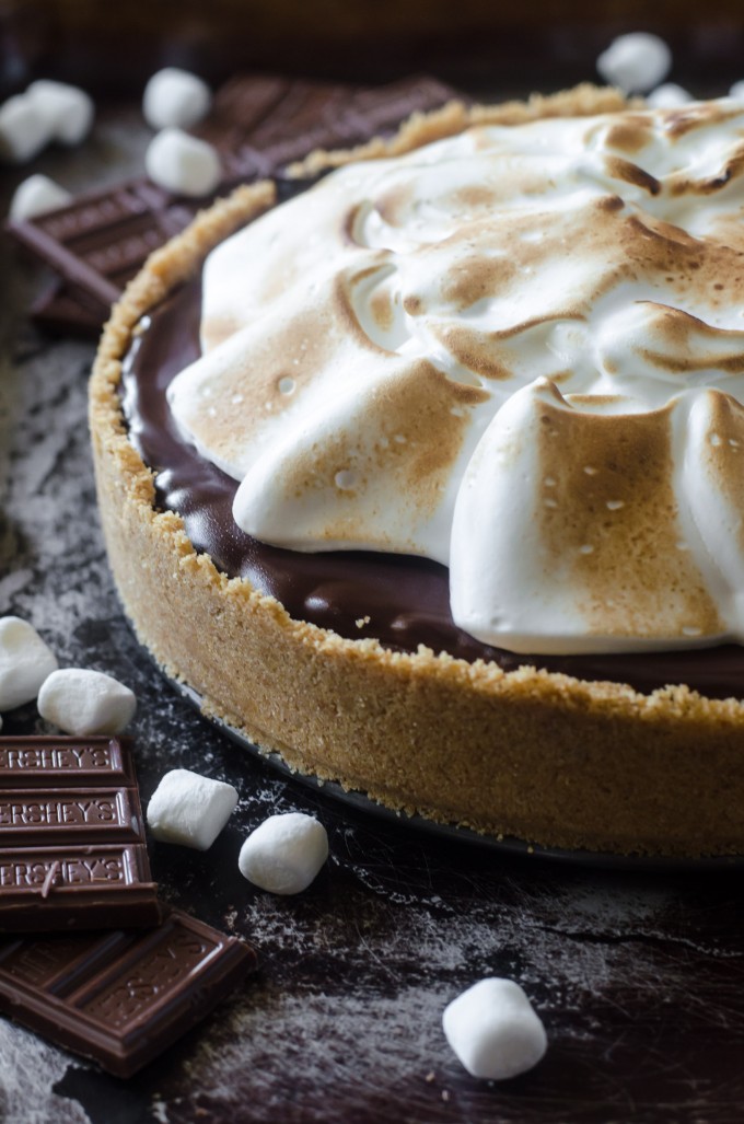 Close up of s'mores pie